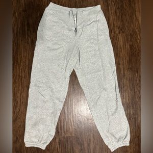 AERIE GRAY SWEATPANTS/JOGGERS